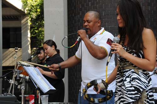 2008-07-25 17-04-52_ISO 800_f-7.1_1-200 s_56 mm