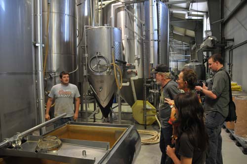 2009-08-08 15-25-13_ISO 800_f-3.5_1-40 s_18 mm