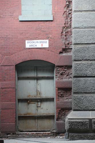 2008-08-17 15-49-50_ISO 1600_f-5.3_1-50 s_120 mm