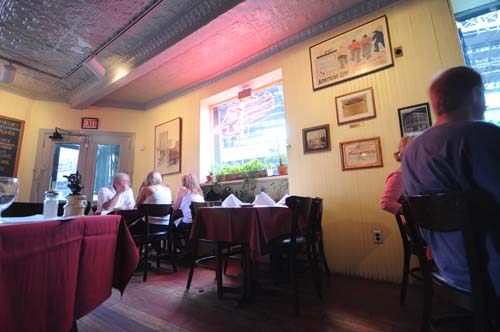 2008-08-17 16-09-40_ISO 200_f-4_1-2 s_10 mm