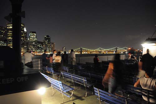 2008-08-17 18-45-38_ISO 3200_f-3.5_1-5 s_18 mm