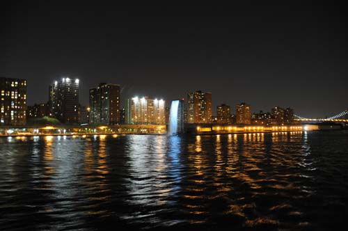 2008-08-17 18-58-40_ISO 1600_f-3.5_1-3 s_18 mm